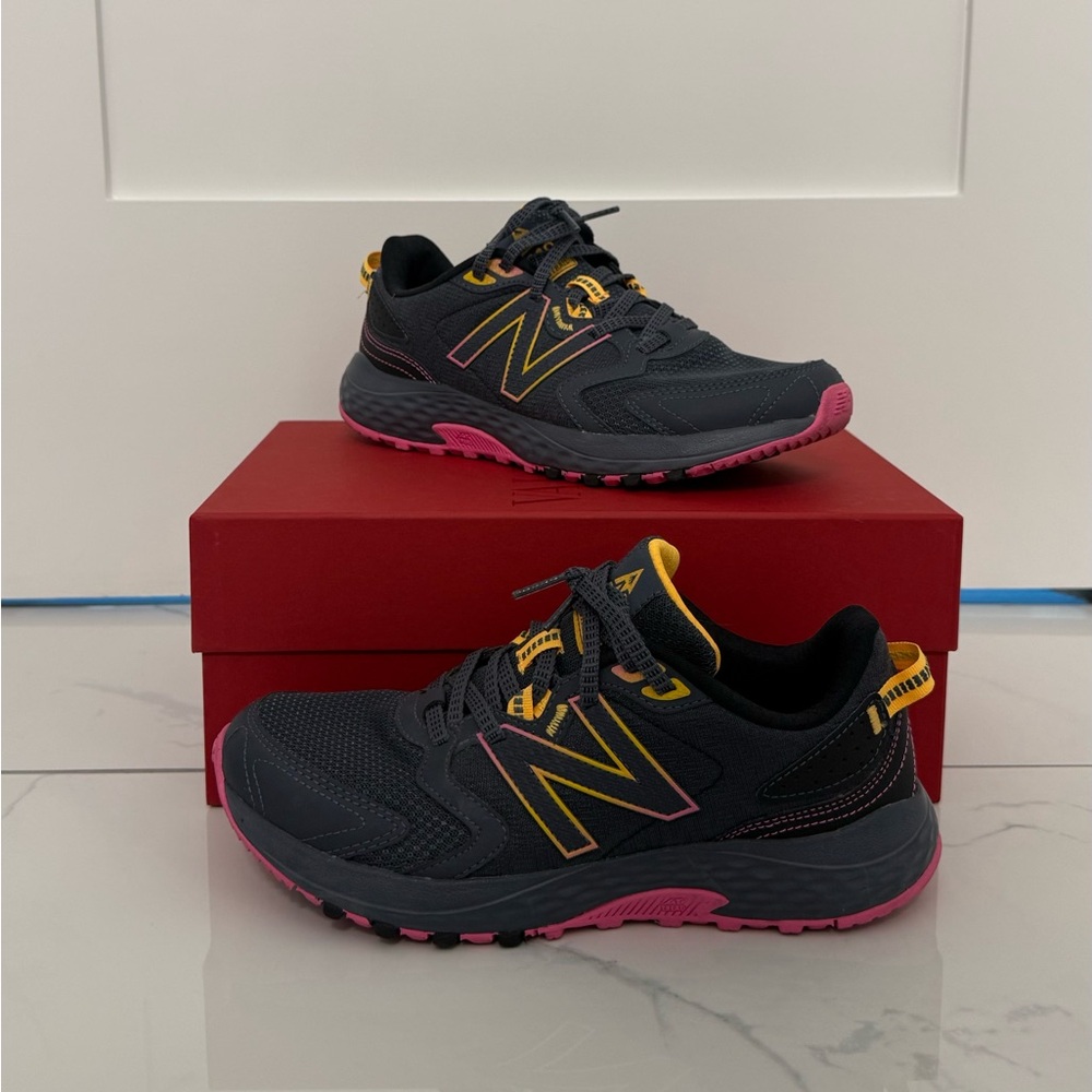 New Balance Black and Pink Athletic Shoes with Mesh Upper
